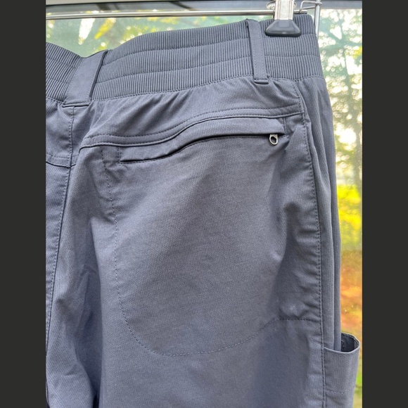Title Nine Recycled Clamber 2.0 Hiking Capris in Indigo Blue Women's Size 12 - Picture 7 of 11
